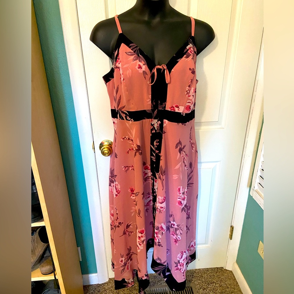 City Chic mauve floral hankerchief hem chiffon summer maxi dress size 18/M